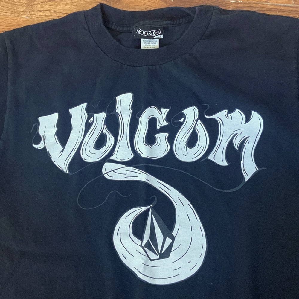 Vintage Y2K Volcom Logo Tee